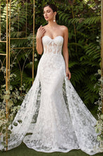 Load image into Gallery viewer, off white sweetheart shoulder line wedding gown with extended skirt 
