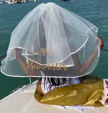 Load image into Gallery viewer, white personalized bachelorette party bridal veil 
